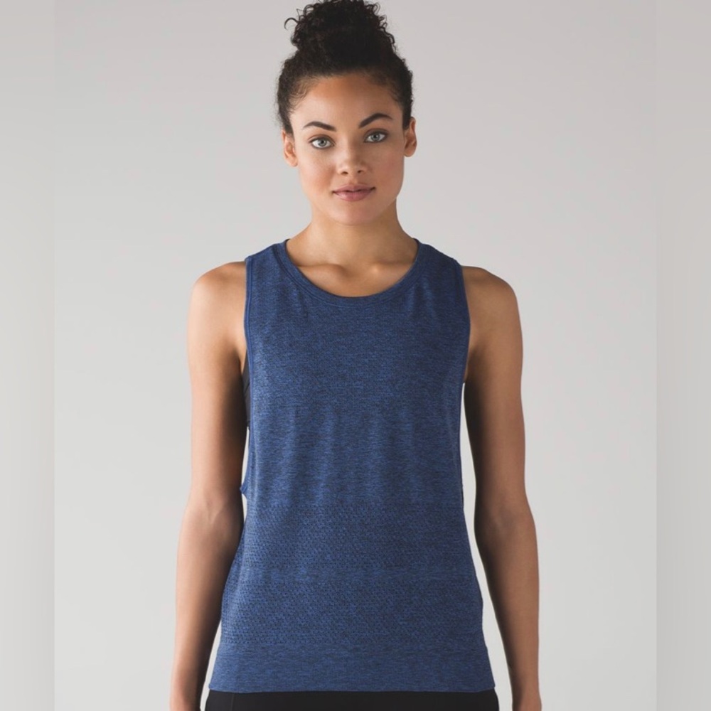lululemon breeze by muscle tank top (color: cerulean blue, size: 4)